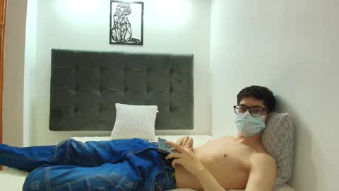  W O L F  online show from 01/30/25, 11:44