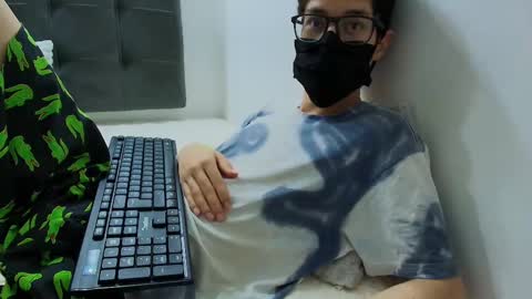  W O L F  online show from 02/18/25, 11:33