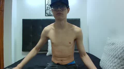  W O L F  online show from 02/25/25, 11:19