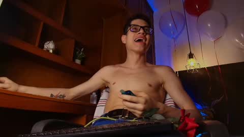  W O L F  online show from 09/19/25, 12:28