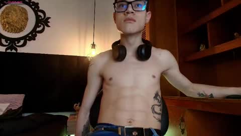  W O L F  online show from 04/15/26, 11:06