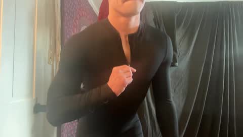 Snapshot of wolfblazer5 chatting on 01/12/25, 03:46 Wolfblazer online show from 01/12/25, 03:46