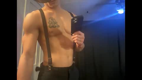 Snapshot of wolfblazer5 chatting on 01/15/25, 11:53 Wolfblazer online show from 01/15/25, 11:53