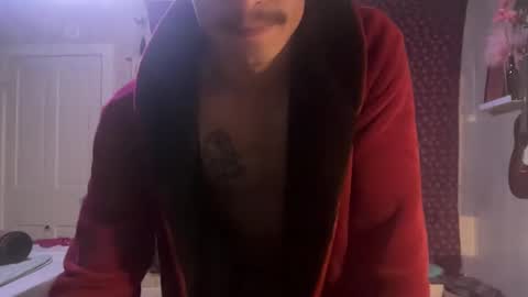 Snapshot of wolfblazer5 chatting on 01/23/25, 11:37 Wolfblazer online show from 01/23/25, 11:37