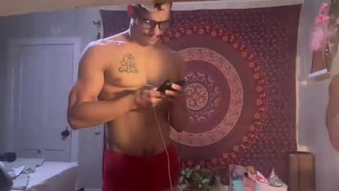 Snapshot of wolfblazer5 chatting on 01/28/25, 12:47 Wolfblazer online show from 01/28/25, 12:47