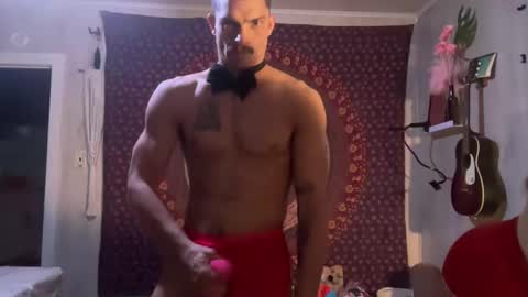 Snapshot of wolfblazer5 chatting on 02/07/25, 11:24 Wolfblazer online show from 02/07/25, 11:24