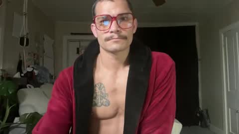 Snapshot of wolfblazer5 chatting on 02/20/25, 11:31 Wolfblazer online show from 02/20/25, 11:31