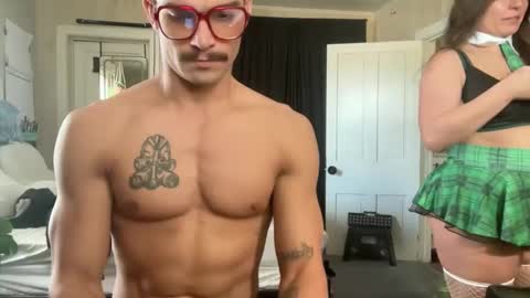 Snapshot of wolfblazer5 chatting on 02/21/25, 06:04 Wolfblazer online show from 02/21/25, 06:04