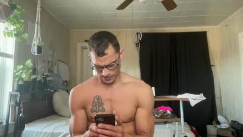 Snapshot of wolfblazer5 chatting on 03/10/25, 04:35 Wolfblazer online show from 03/10/25, 04:35