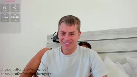 Snapshot of wolfiell chatting on 12/12/24, 02:11 Wolfienov online show from 12/12/24, 02:11