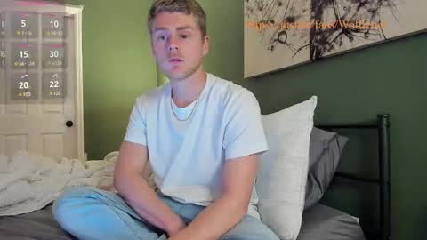 Snapshot of wolfiell chatting on 12/28/24, 11:37 Wolfienov online show from 12/28/24, 11:37