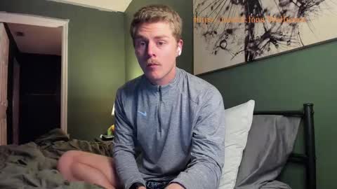 Snapshot of wolfiell chatting on 01/04/25, 11:59 Wolfienov online show from 01/04/25, 11:59