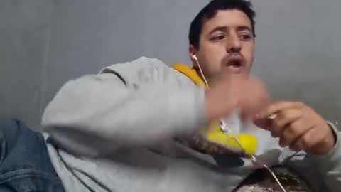 wolf boy online show from 01/20/25, 01:39