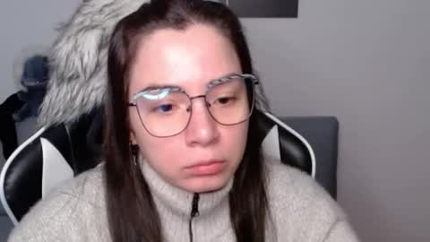 Alex online show from 12/17/25, 02:28