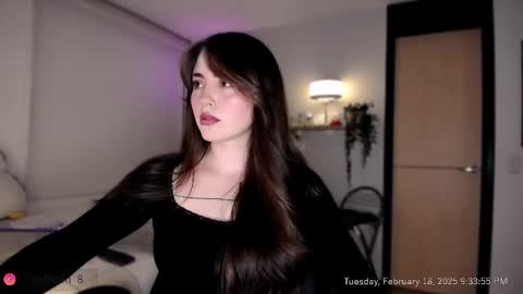 Snapshot of wolfsfoster chatting on 02/19/25, 02:33 online show from 02/19/25, 02:33