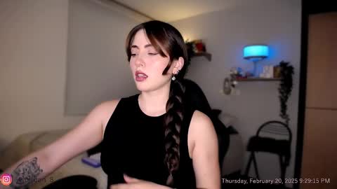 Snapshot of wolfsfoster chatting on 02/21/25, 02:28 online show from 02/21/25, 02:28