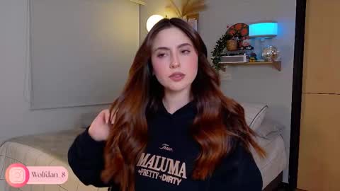 Snapshot of wolfsfoster chatting on 10/22/25, 03:18 online show from 10/22/25, 03:18