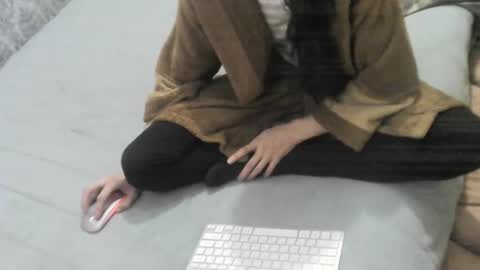 Snapshot of wolfxsnow chatting on 12/21/24, 06:23 wolfxsnow online show from 12/21/24, 06:23