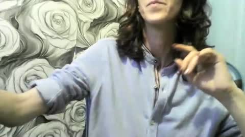 Snapshot of wolfxsnow chatting on 06/22/26, 06:43 wolfxsnow online show from 06/22/26, 06:43