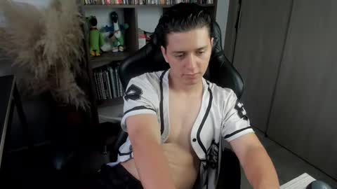 wolker_allan online show from 10/25/25, 12:02