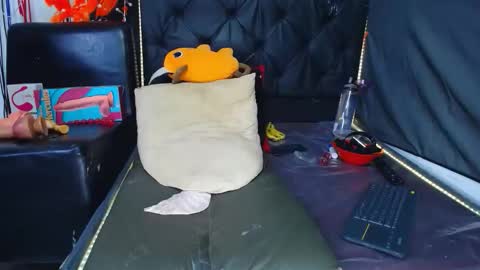 katty dirty online show from 12/19/25, 11:34