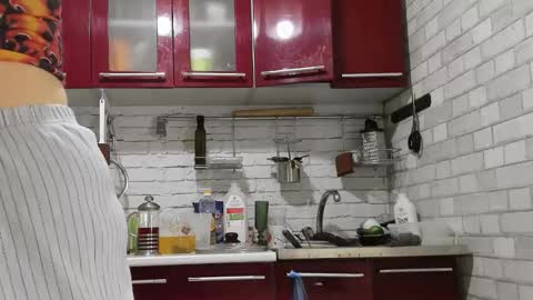 Snapshot of wonderconnie chatting on 10/18/25, 06:08 wonderconnie online show from 10/18/25, 06:08