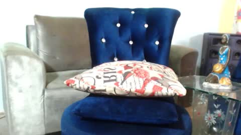 Snapshot of wonderfullight chatting on 12/07/24, 02:57 SHENIEL RODRIGUEZ online show from 12/07/24, 02:57