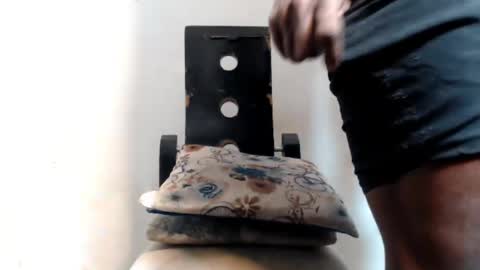 Snapshot of wonderfullight chatting on 01/19/25, 05:37 SHENIEL RODRIGUEZ online show from 01/19/25, 05:37