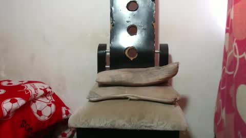 Snapshot of wonderfullight chatting on 02/15/25, 07:39 SHENIEL RODRIGUEZ online show from 02/15/25, 07:39