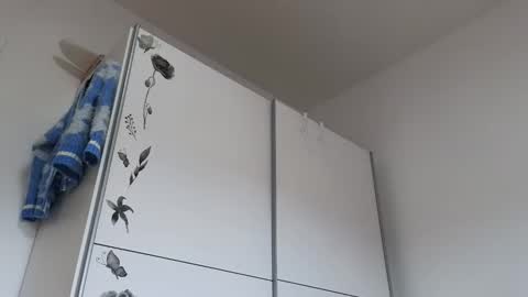 Wondergirl online show from 09/20/25, 08:15