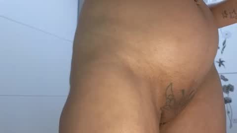 Snapshot of wondergirl_68 chatting on 03/12/26, 08:53 Wondergirl online show from 03/12/26, 08:53