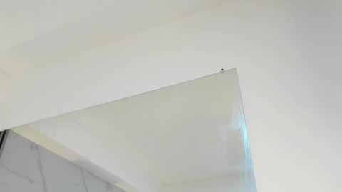 Snapshot of wonderkloe_ chatting on 02/15/26, 01:24 wonderkloe_ online show from 02/15/26, 01:24