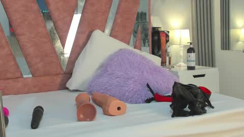 Snapshot of wonderkloe_ chatting on 03/01/26, 07:49 wonderkloe_ online show from 03/01/26, 07:49