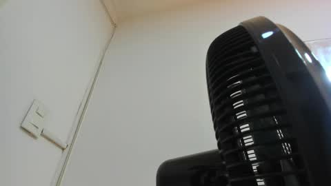 Snapshot of wonderkloe_ chatting on 04/27/26, 02:20 wonderkloe_ online show from 04/27/26, 02:20