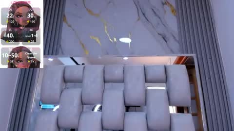 wonderkloe_ online show from 05/11/26, 02:17