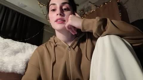 Stia online show from 01/19/26, 02:32