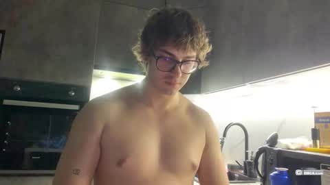 Snapshot of woods_jerk chatting on 11/06/25, 05:36 Mitya online show from 11/06/25, 05:36