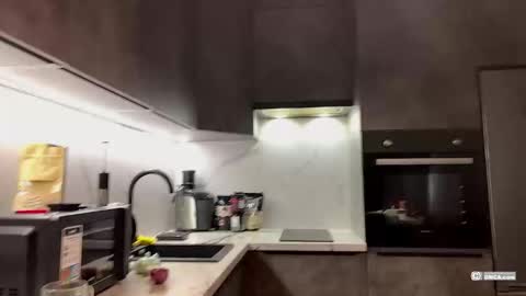 Snapshot of woods_jerk chatting on 01/12/26, 12:21 Mitya online show from 01/12/26, 12:21