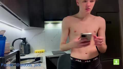 Snapshot of woods_jerk chatting on 02/10/26, 09:19 Mitya online show from 02/10/26, 09:19