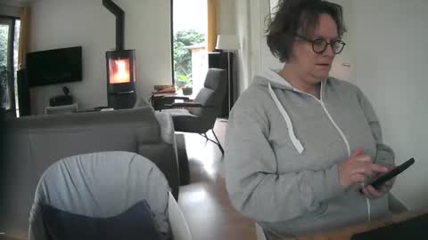 woodwurm and Snoeske online show from 02/07/25, 01:11