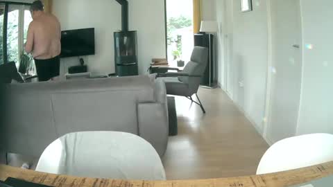 woodwurm and Snoeske online show from 02/08/25, 12:17