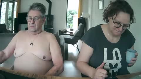 woodwurm and Snoeske online show from 02/23/25, 09:11