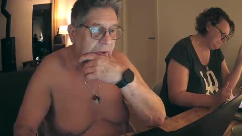 woodwurm and Snoeske online show from 03/05/25, 05:40