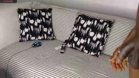 Snapshot of woody_n_buzz chatting on 12/09/24, 01:51 Woody and Buzz online show from 12/09/24, 01:51