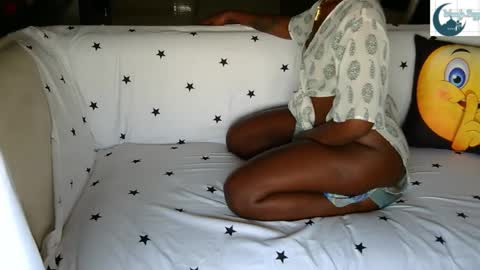 Snapshot of woody_n_buzz chatting on 02/11/25, 10:04 Woody and Buzz online show from 02/11/25, 10:04