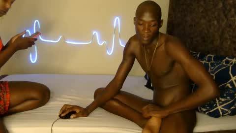 Snapshot of woody_n_buzz chatting on 02/20/25, 03:01 Woody and Buzz online show from 02/20/25, 03:01