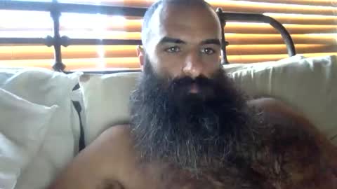 woof_wolf37 online show from 02/06/26, 03:37