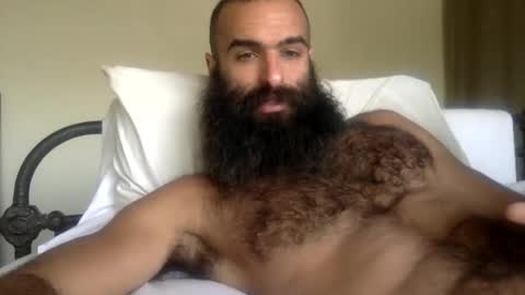 Snapshot of woof_wolf37 chatting on 03/26/26, 04:01 woof_wolf37 online show from 03/26/26, 04:01