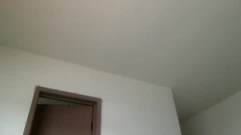 woof_wolf37 online show from 05/03/26, 04:24