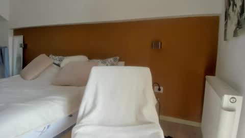 Wolfie online show from 10/21/25, 07:31